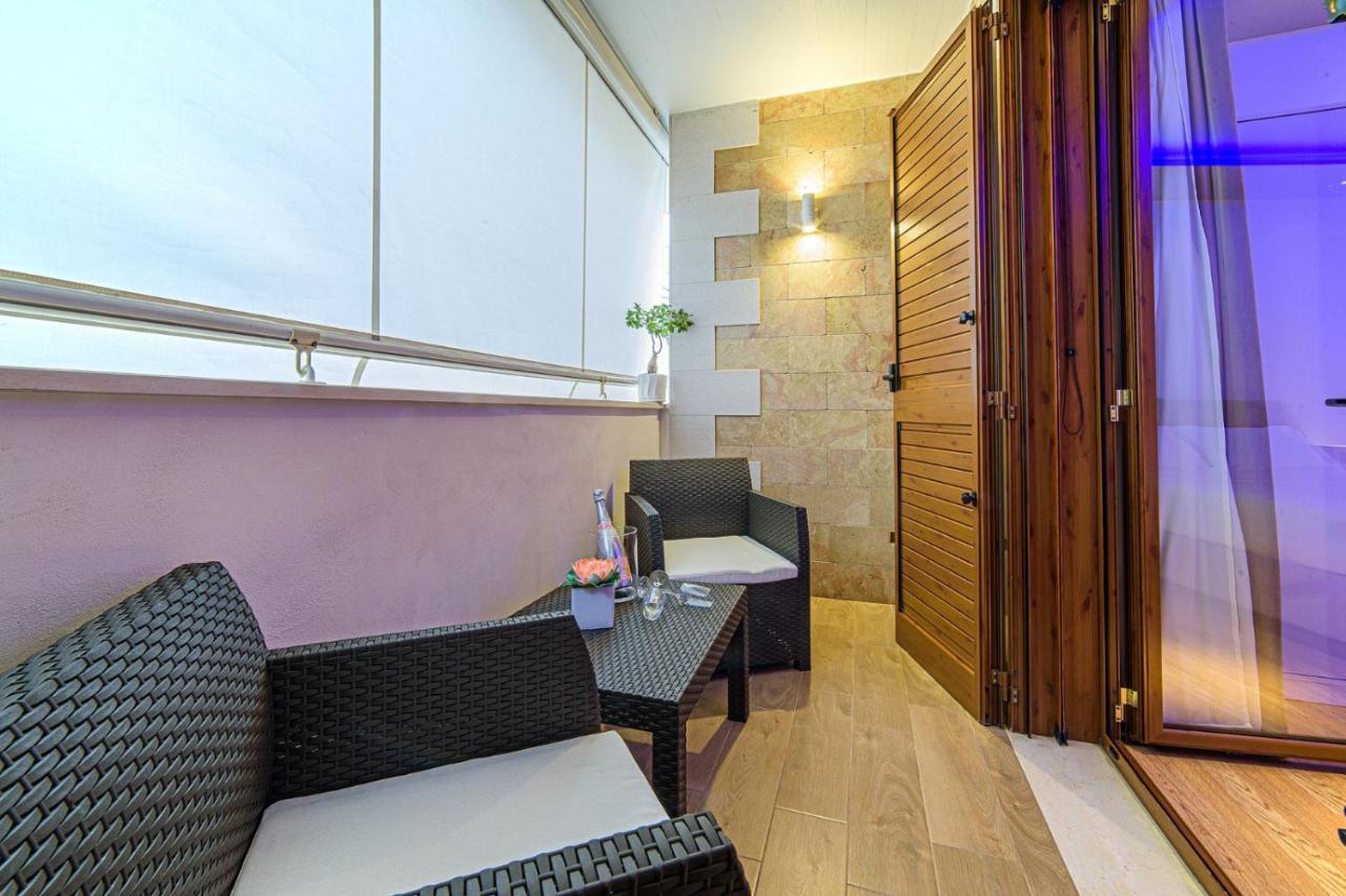 Aminta - Rooms & Wellness Андрия Екстериор снимка