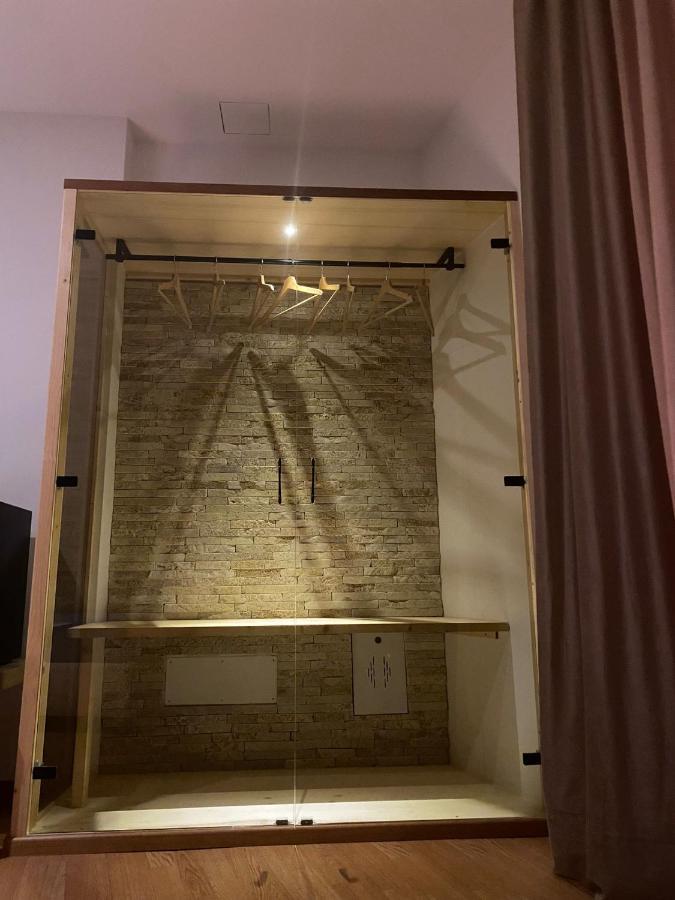 Aminta - Rooms & Wellness Андрия Екстериор снимка